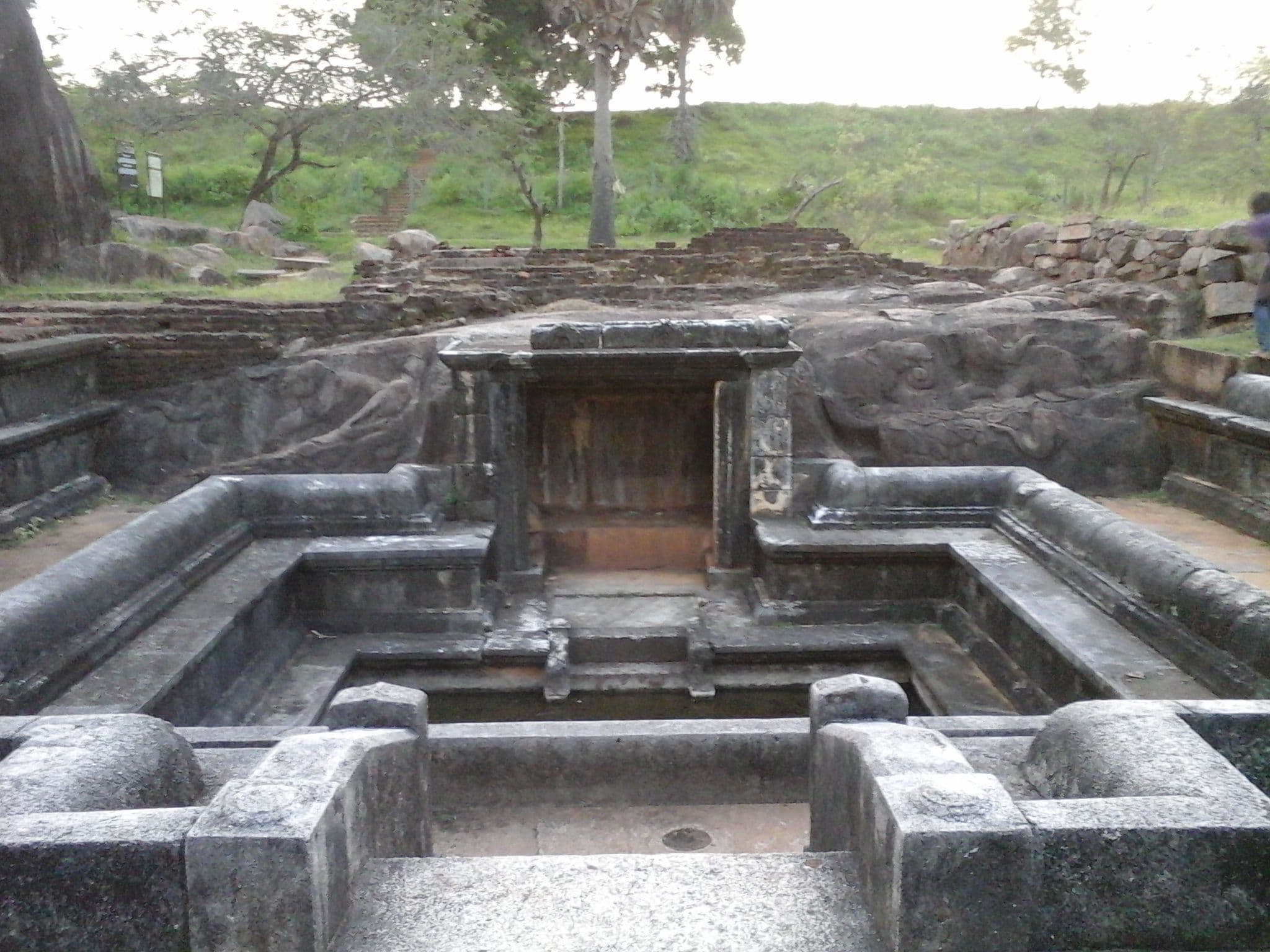 Ranmasu Uyana: Exploring the Royal Pleasure Gardens and Finding the Sasa Jataka Carving