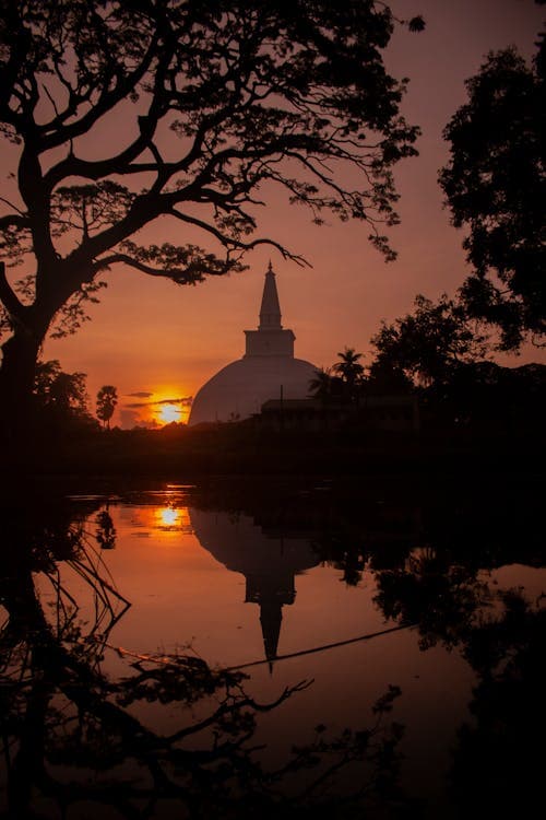 Sacred Wonders of Anuradhapura: Sri Lanka's Ancient Heart